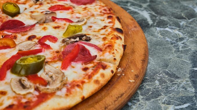 La quantité idéale de pizza par personne pour éviter le gaspillage